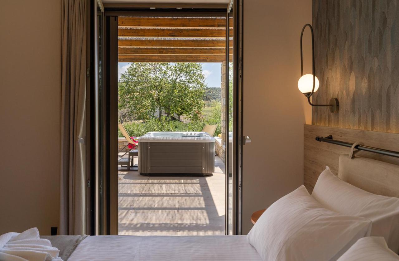 Quinta Essentia Suites Foiniki Екстер'єр фото